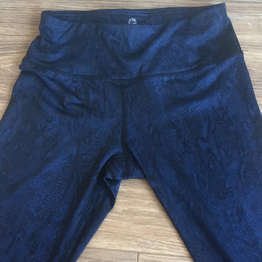Snake Print crop leggings